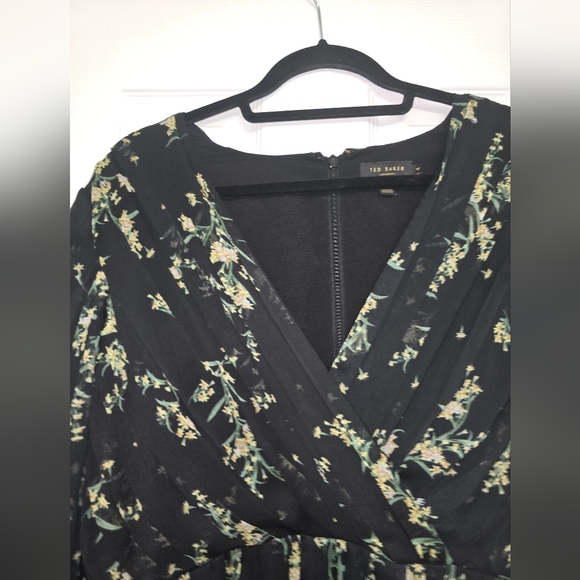 Ted Baker Black Floral Pleated Mini Dress Size 10 - Picture 3 of 10